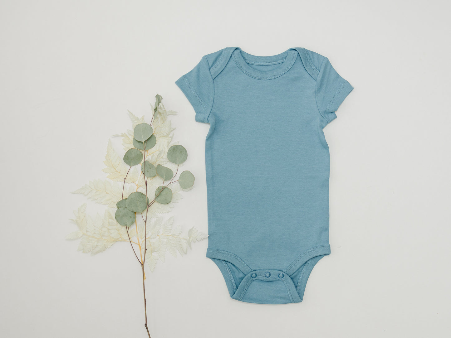 Cotton Short Sleeve Baby Bodysuits – Soft, Safe, and Eco-Friendly