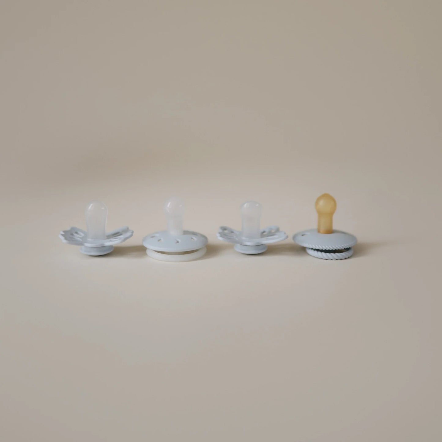 FRIGG Baby's First Pacifier 4-Pack