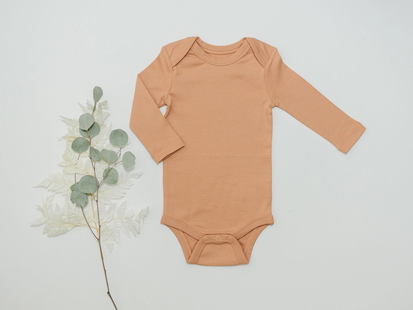 Cotton Long Sleeve Baby Bodysuit – Soft, Cozy, and Eco-Friendly