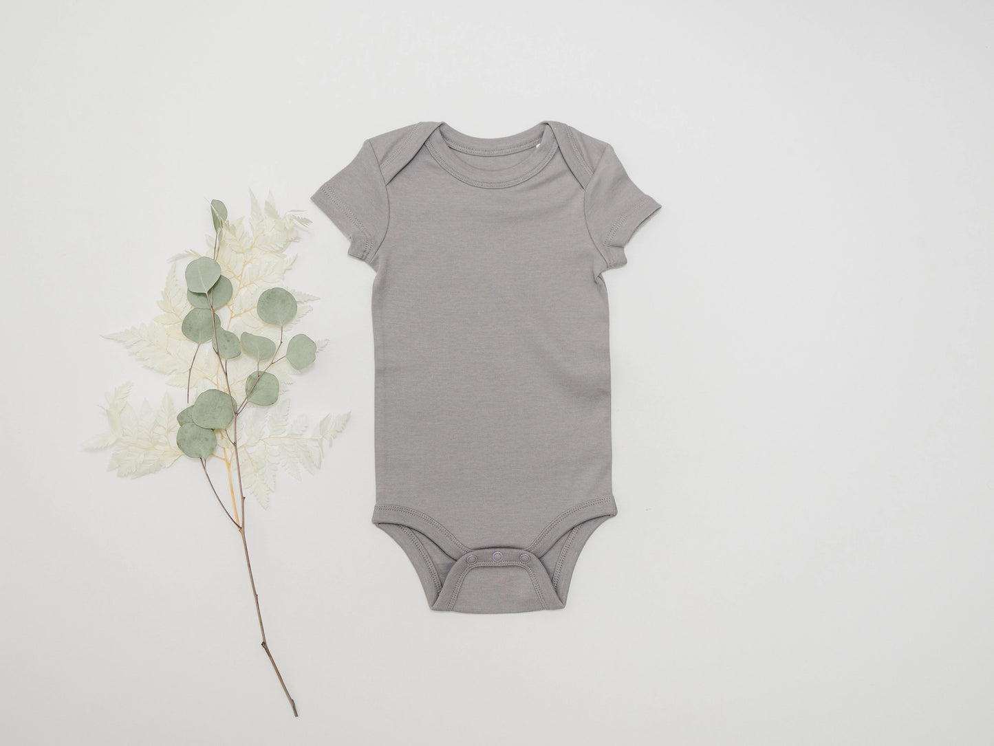 Cotton Short Sleeve Baby Bodysuits – Soft, Safe, and Eco-Friendly